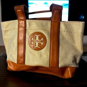 Tory Burch Weekender bag